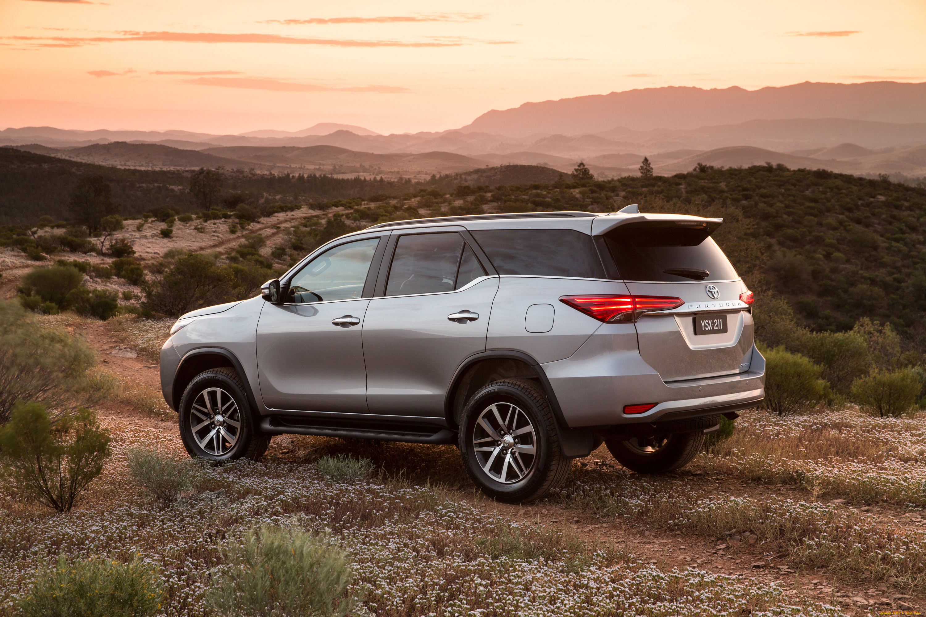 , toyota, fortuner, crusade, au-spec, 2015